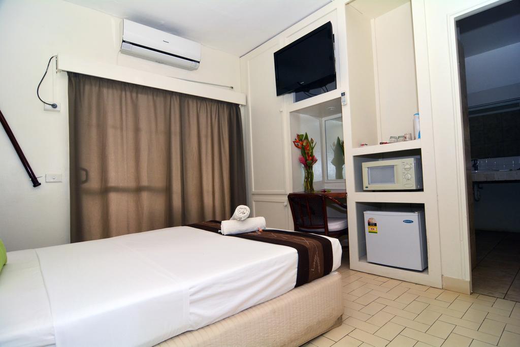 Coconut Palms Resort Vanuatu Port-Vila Extérieur photo